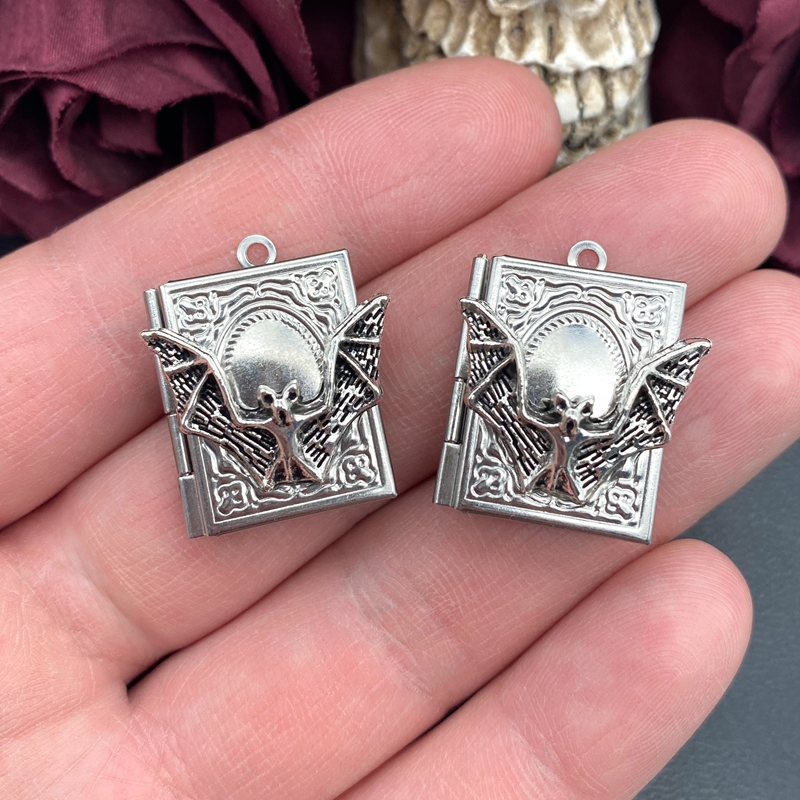 2pcs 27*22mm Bat Book Locket C – Jewelry Making Journal recenzja i cena